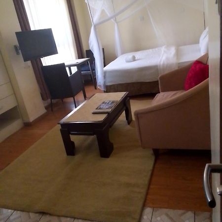 Eddy Suites, Emeli Hotel Nairobi Exterior foto