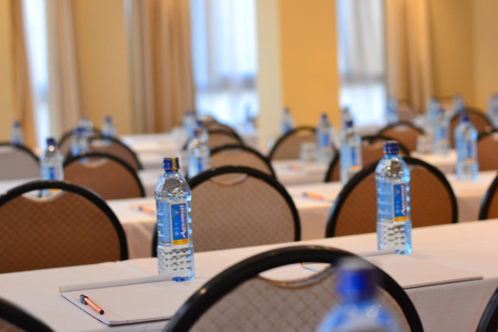 Eddy Suites, Emeli Hotel Nairobi Exterior foto