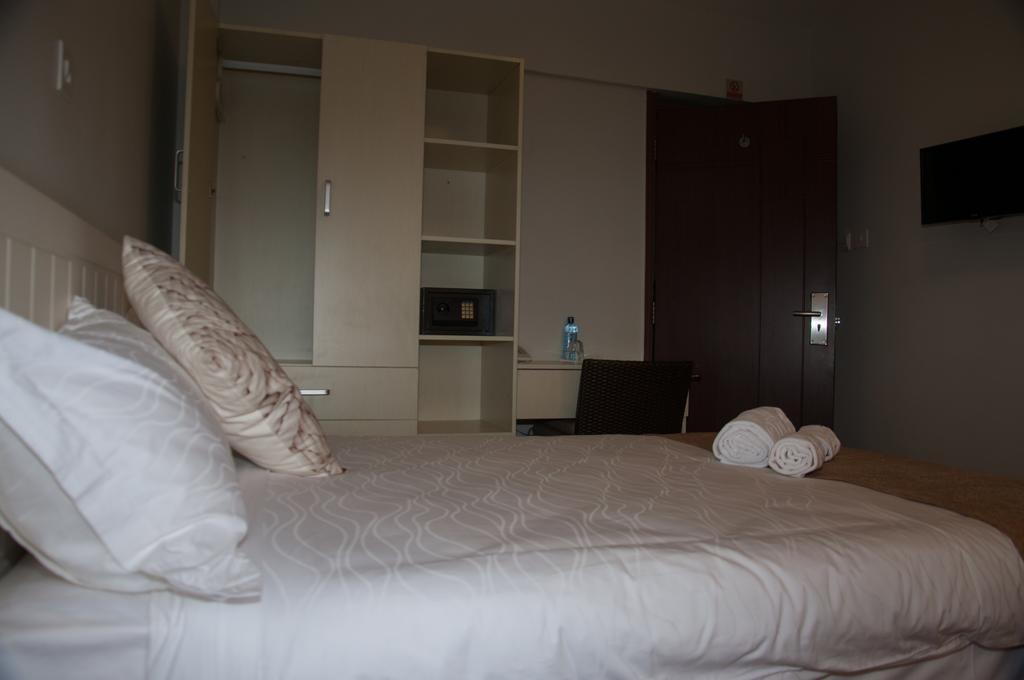 Eddy Suites, Emeli Hotel Nairobi Zimmer foto